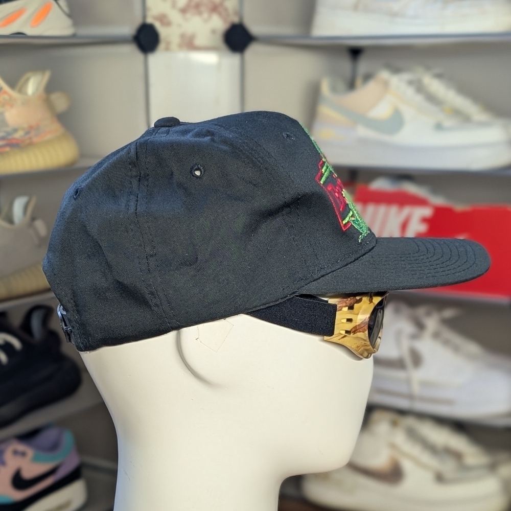 Budweiser Frogs Vintage Hat (OS) - Picture 5 of 8